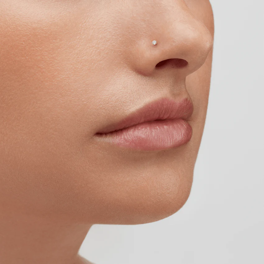 Invisible Set Diamond Nostril Screw - Image 37
