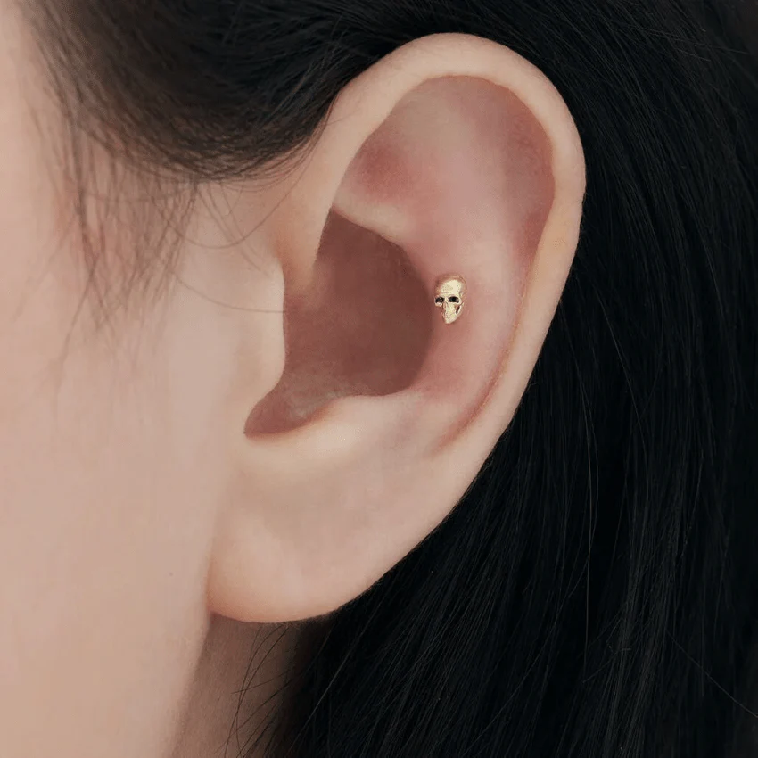 Black Diamond Eye Matte Skull Threaded Stud Earring - Image 9