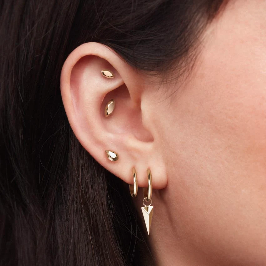 Faceted Gold Pear Threaded Stud Earring - Image 35
