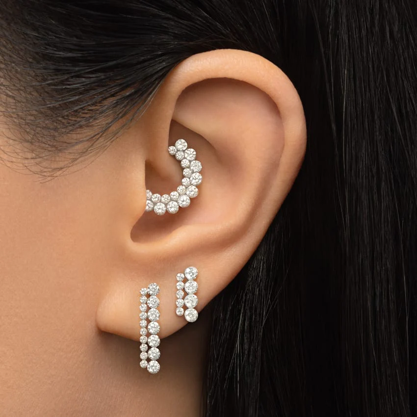 Invisible Set Diamond Apsara Bar Threaded Stud Earring - Image 3