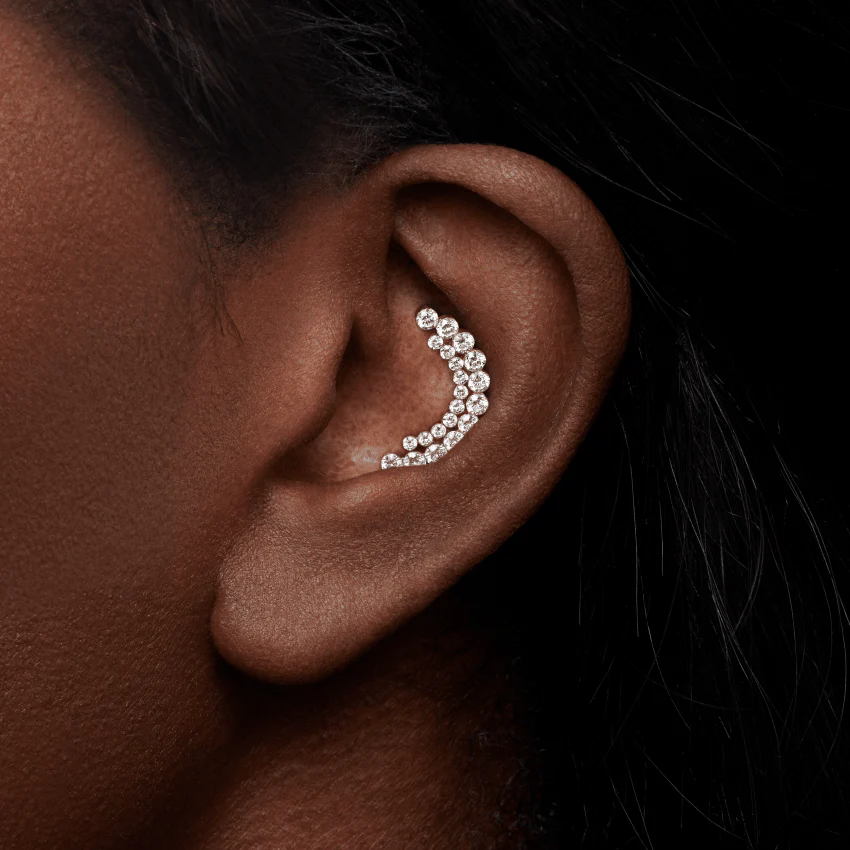 Invisible Set Diamond Apsara Curve Threaded Stud Earring - Image 22
