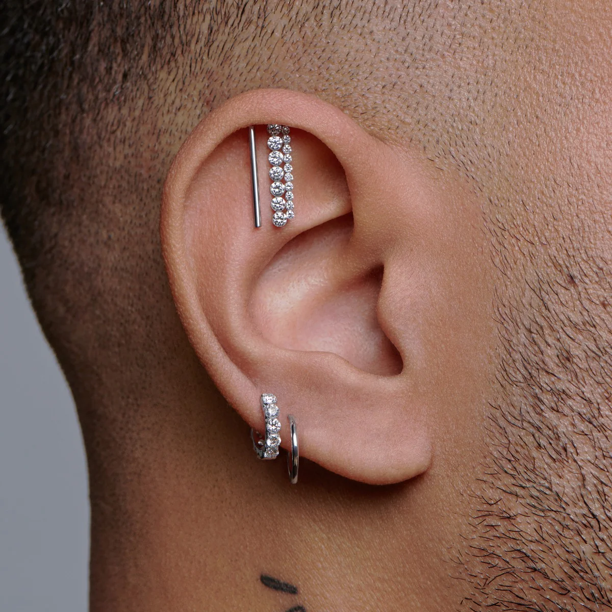 Polished Round Bar Threaded Stud Earring - Image 6